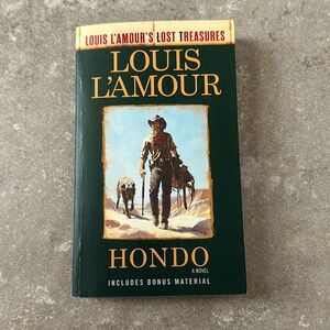 Paperback copy Hondo by Louis L’Amour